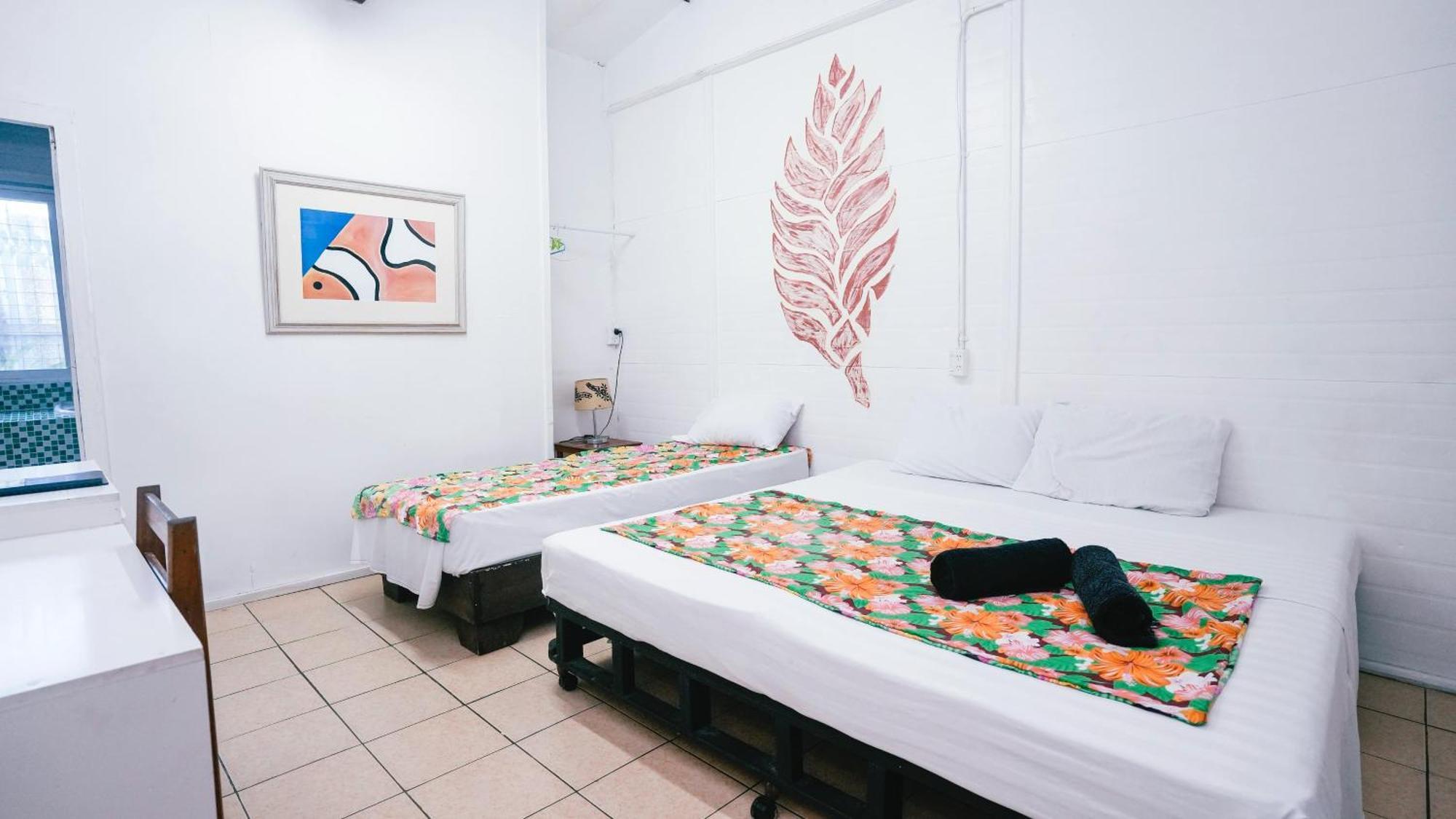Olivias Accommodation Апиа Екстериор снимка