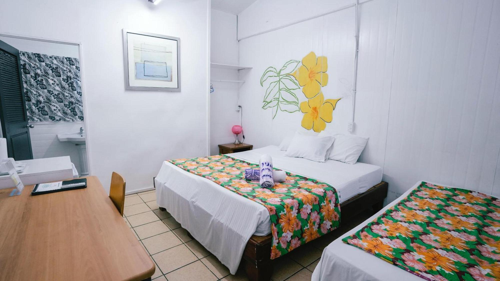 Olivias Accommodation Апиа Екстериор снимка