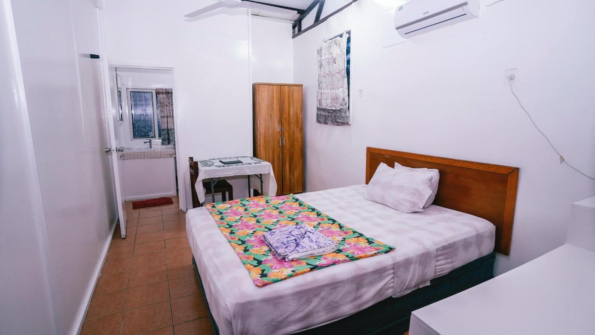 Olivias Accommodation Апиа Екстериор снимка