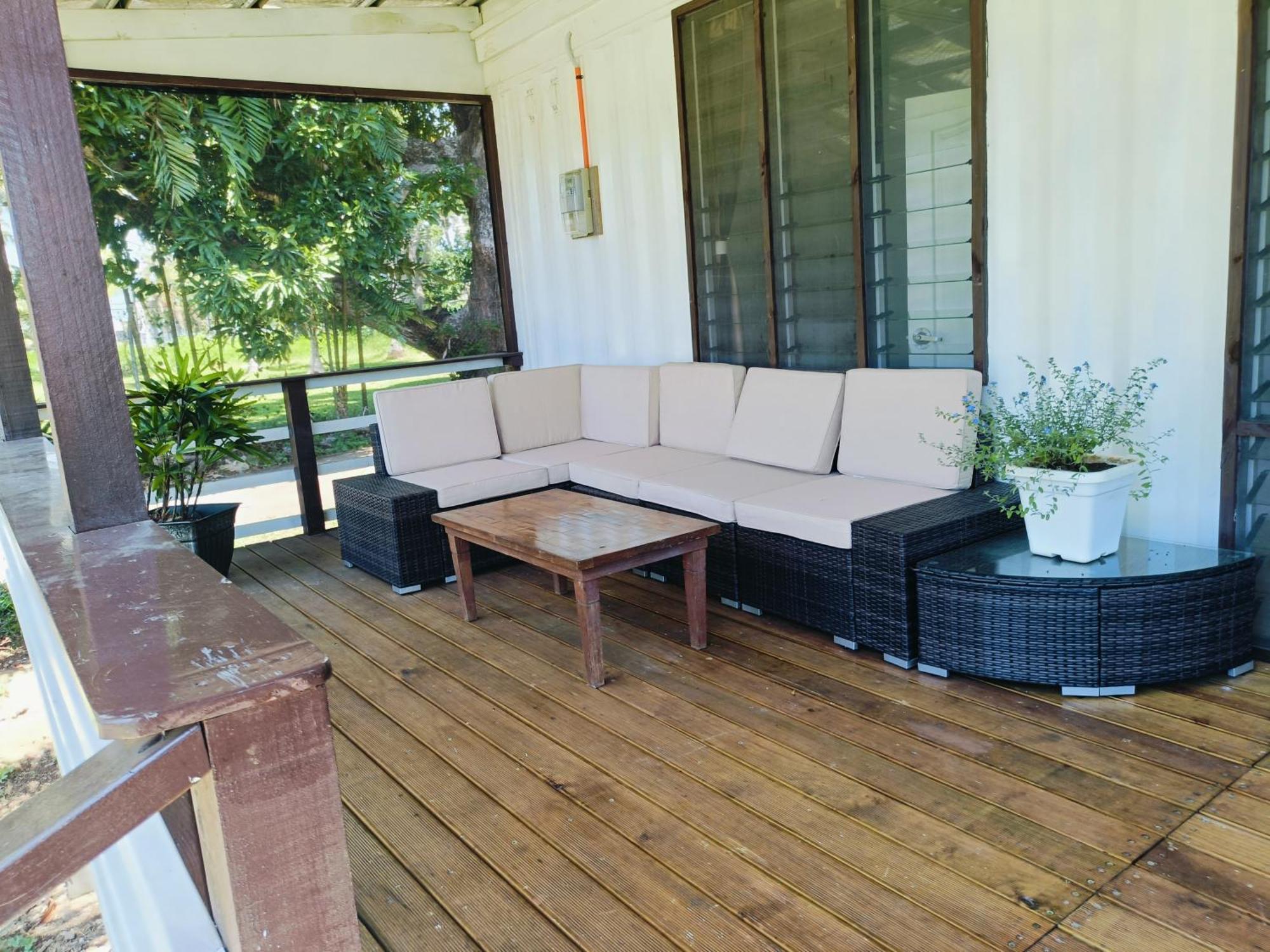 Olivias Accommodation Апиа Екстериор снимка