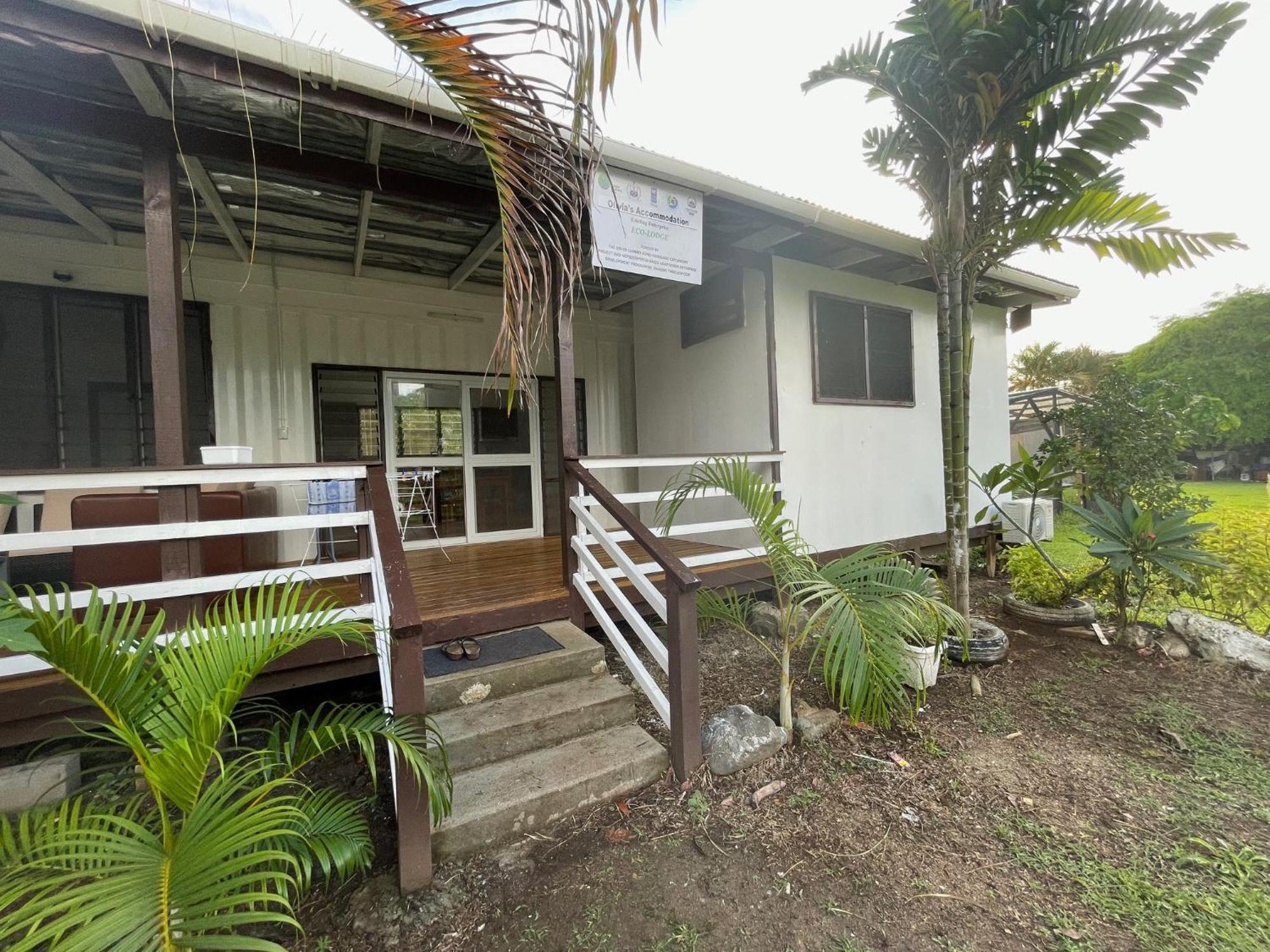 Olivias Accommodation Апиа Екстериор снимка